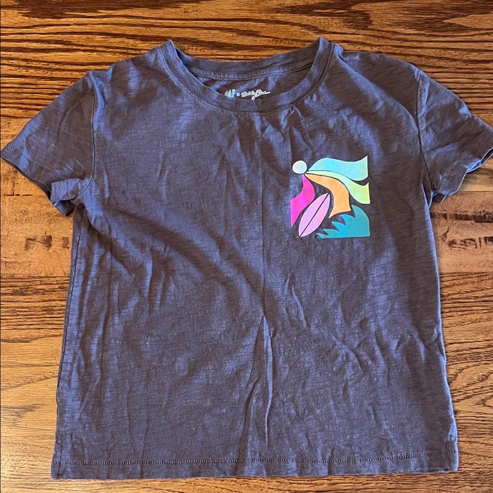 GAP Girls Tee with Vibrant Graphic